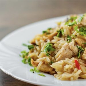 Pilaf cu piept de pui, la oală - 1 kg