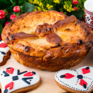 Pască cu Brânză și Stafide - 1.1kg